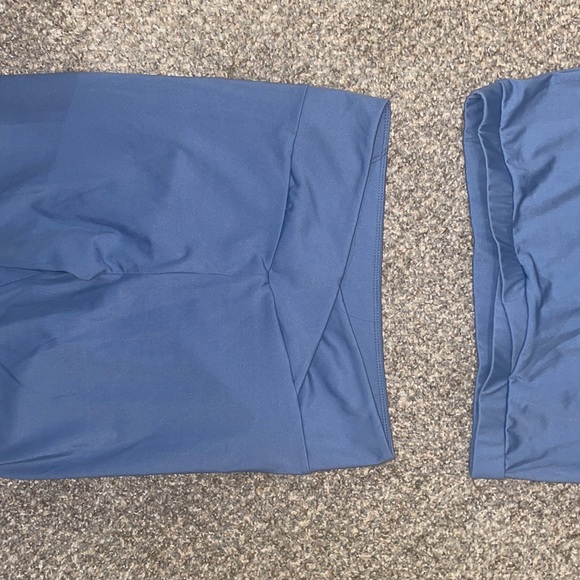 Pretty Little Thing Activewear matching set - Picture 2 of 4